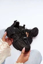 Black women's Windamella sneakers with a chunky sole