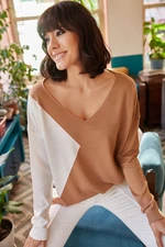 Olalook Women's Milk Brown Block V Neck Loose Knitwear Sweater