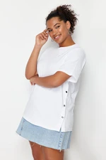 Trendyol Curve 100% Cotton Knitted T-shirt with White Button Detail