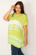 Şans Women's Plus Size Green Batik Patterned, Comfortable Cut Tunic