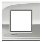 Legrand rám Living&Light šedá LNE4802PL