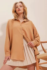 Trend Alaçatı Stili Women's Caramel Oversized Aerobin Shirt with Cuffs