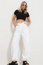 Trend Alaçatı Stili Women's White Elastic Waist And Cuff Cargo Jogger Pants With Pocket