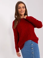 Burgundy sweater with long sleeves