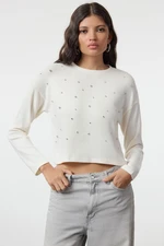 Trendyol White Soft Stone Detailed Flexible Knitted Blouse