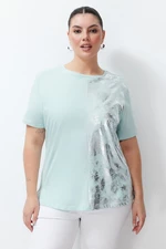 Trendyol Curve Mintová Pletená T-shirt s Detailom Fóliovej Potlače v Štýle Boyfriend