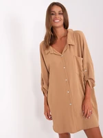 Camel dress with chain on the back of Elaria