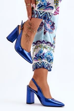 Classic pumps on the tip of the Blue My Love column