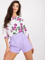 Elegant purple shorts with pockets