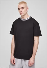 Black T-Shirt Kicker