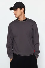 Trendyol Anthracite Men's Regular/Normal Cut Sweatshirt with Silicone Label Detail, Fleece Inside.