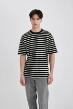 DEFACTO Comfort Fit Crew Neck Striped Short Sleeve T-Shirt