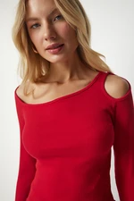 Happiness İstanbul Women's Red Cut Out Detailed Knitted Blouse