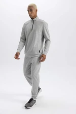 DEFACTO Standard Fit Jogger