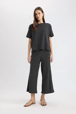 DEFACTO Wide Leg Normal Waist Straight Leg Midi Crepe Trousers