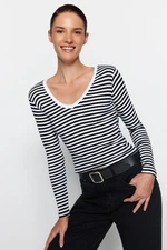 Trendyol Black Striped Ribbed V-Neck Fitted Long Sleeve Crop Stretchy Knitted Blouse