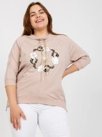 Beige cotton blouse of larger size with appliqué