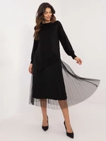 Black women's set with pleated dress