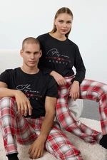 Trendyol Women's Couple Black 100% Cotton Plaid Knitted Pajama Set with Slogan and Heart