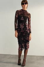 Trendyol Limited Edition többszínű színátmenetes testhezálló kötött bélelt tüll ruha