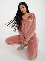 Dust-pink women's velour set with patches