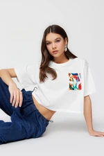 Trendyol White 100% Cotton Printed Relaxed/Wide, Comfortable Cut Crop Crewneck Knitted T-Shirt