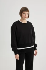 DEFACTO Relax Fit Crew Neck Basic Sweatshirt