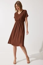 Happiness İstanbul Women's Brown V-Neck Slit Summer Casual Knitted Dress