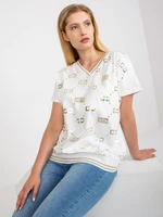 White blouse in larger size with print and appliqué