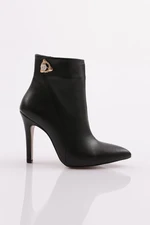 DGN 4247 Women's Pearl Stone Pointed Toe Thin Heeled Boots.