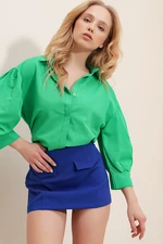 Trend Alaçatı Stili Women's Green Balloon Sleeve Basic Poplin Shirt with Concealed Pop-up