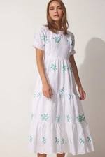 Happiness İstanbul Women's White Embroidery Scalloped Summer Dress