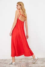 Trendyol Červené šaty s hranatým výstrihom v línii A z egrešovej/textúrovanej pleteniny Maxi šaty