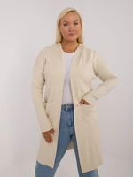 Light beige sweater in larger size with long sleeves