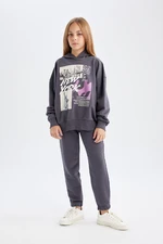 DEFACTO Girls 2-Piece Set Crew Neck Printed Sweatshirt Elastic Waist Jogger Sweatpants