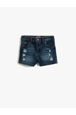 Koton Denim Shorts Worn in detail, Pockets Cotton Cotton with an Adjustable Elastic Waist.