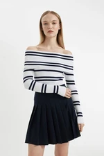 DEFACTO Women's Slim Fit Slim Fit Striped Open Shoulder Knitwear Sweater