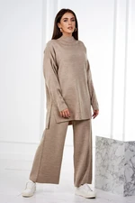 2-piece sweater set dark beige