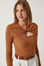 Happiness İstanbul Women's Tan Cut Out Detailed Ribbed Knitted Blouse