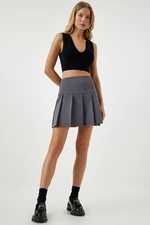 Happiness İstanbul Women's Smoky Pleated Mini Woven Skirt