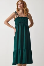 Happiness İstanbul Women's Emerald Green Strappy Crinkle Summer Knitted Dress