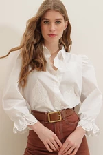 Trend Alaçatı Stili Women's White Princess Sleeve Guipure Embroidered Woven Shirt