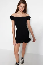 Trendyol Czarna Dopasowana Mini Gimped Woven Dress