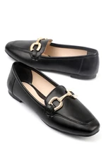 Capone Outfitters Women's Loafer with Front Buckle Accessory