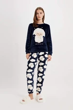 DEFACTO Women's Fall In Love Crew Neck Printed Long Sleeve Patterned Welsoft Plush Pajama Set A3352ax24au