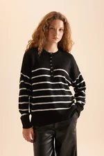 DEFACTO Relaxed Cut Button-down Striped Knitwear Sweater