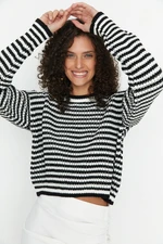 Trendyol Black Crop Crew Neck Knitwear Sweater