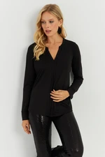 Cool & Sexy Women's Black V-Neck Blouse