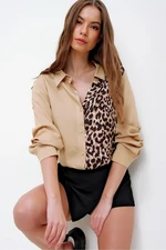 Trend Alaçatı Stili Women's Beige Leopard Blocky Woven Shirt