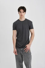 DEFACTO Long Muscle Fit Crew Neck Basic Short Sleeve T-Shirt